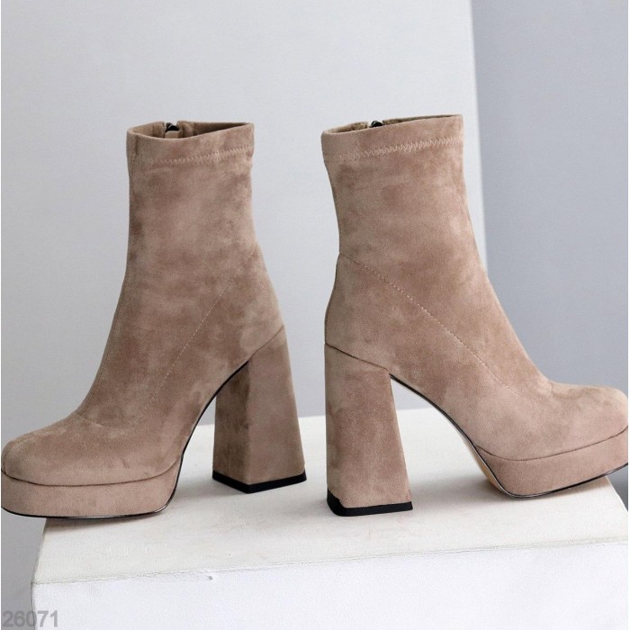 Ботильйони жіночі еко-замша колір-беж демі 37р