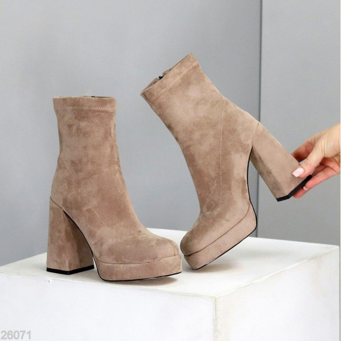 Ботильйони жіночі еко-замша колір-беж демі 37р