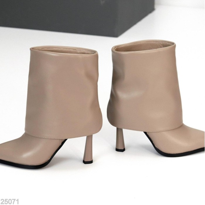 Ботильйони жіночі еко-шкіра колір-беж демі 40р