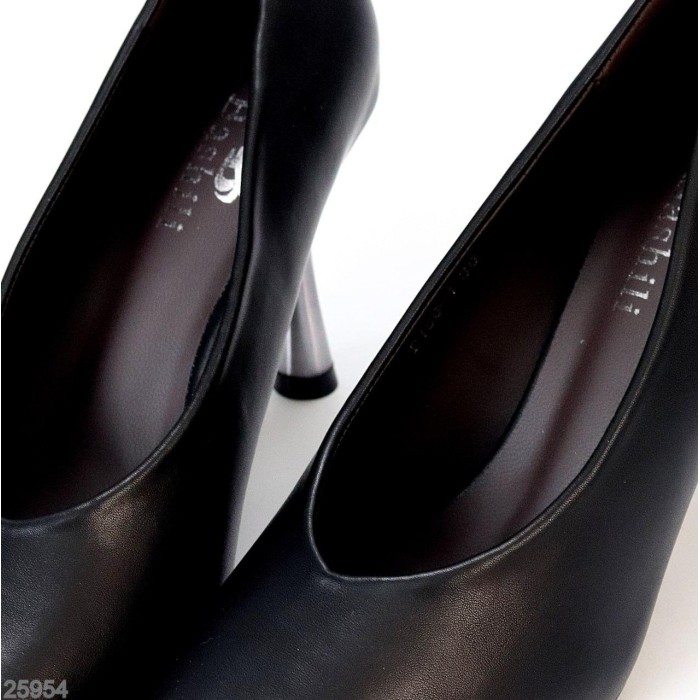 Туфлі жіночі еко-шкіра чорні 37,38,40р