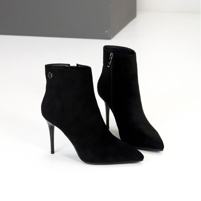 Ботильйони жіночі еко-замша колір-чорний демі 36,37,38.39р