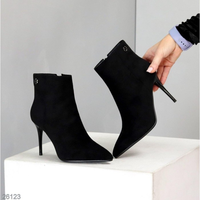 Ботильйони жіночі еко-замша колір-чорний демі 36,37,38.39р