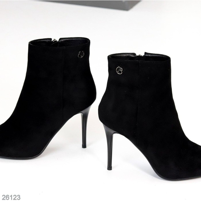 Ботильйони жіночі еко-замша колір-чорний демі 36,37,38.39р