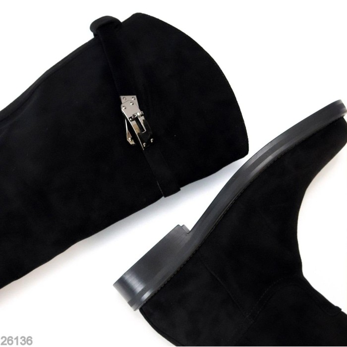 Чоботи жіночі єкозамша чорні демі на 38,39,40р.