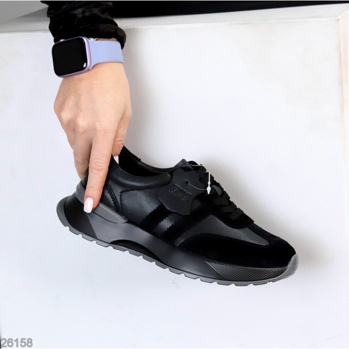 Універсальні чорні кросівки натуральна шкіра + замша 39