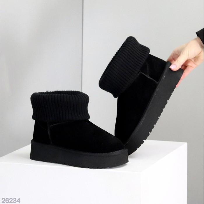 Уггі жіночі натуральна замша колір-чорний зима 36р.