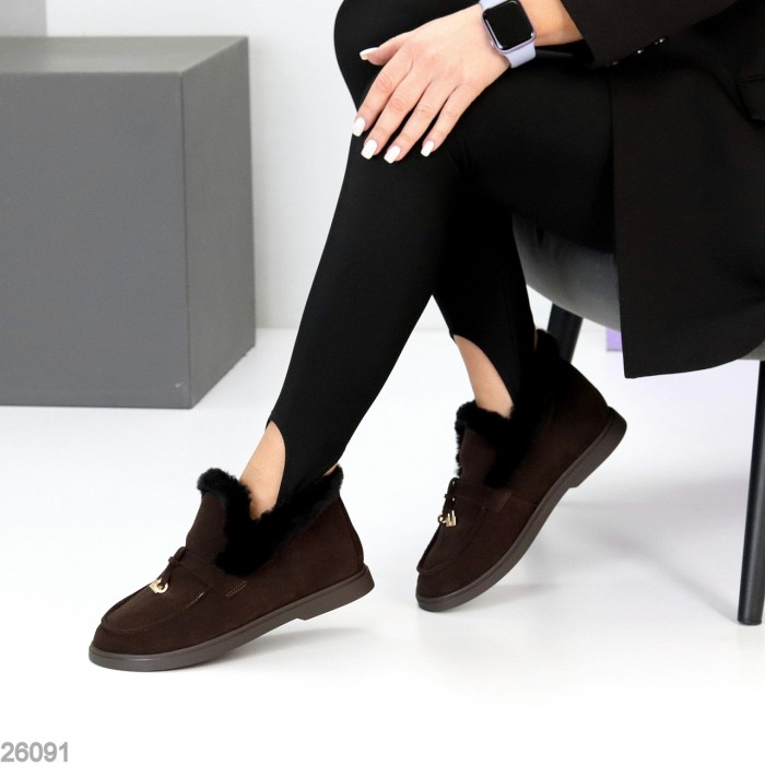 Стильні замшеві лофери утеплені колір Шоколад з опушкою 40р