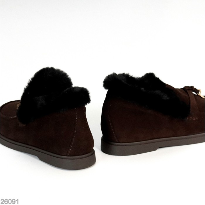 Стильні замшеві лофери утеплені колір Шоколад з опушкою 40р
