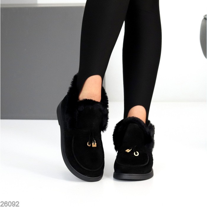 Стильні утеплені замшеві чорні лофери з опушкою 36р