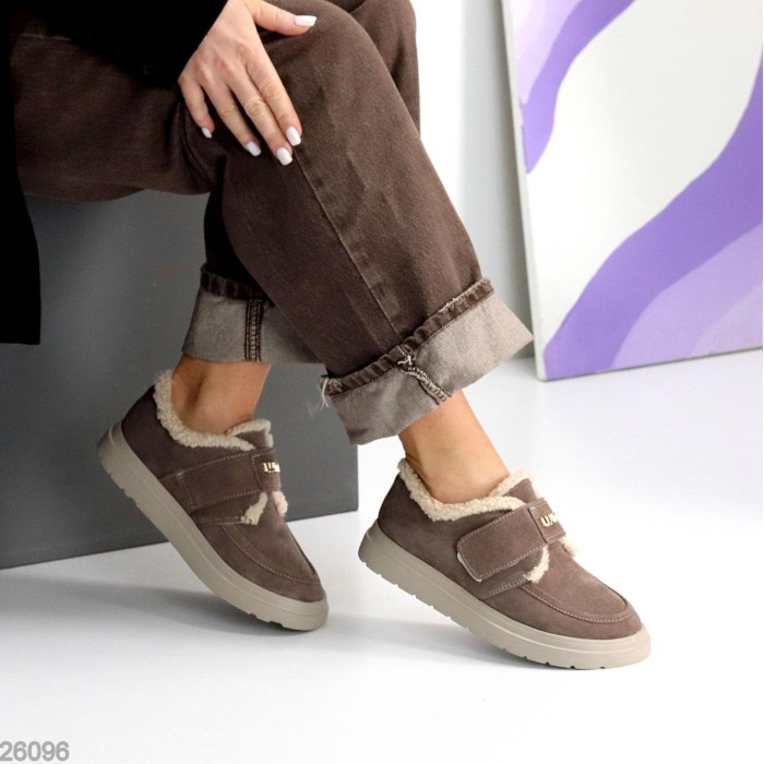 Кросівки/автоледі жіночі натуральна замша колір-беж зима на 35.5р.