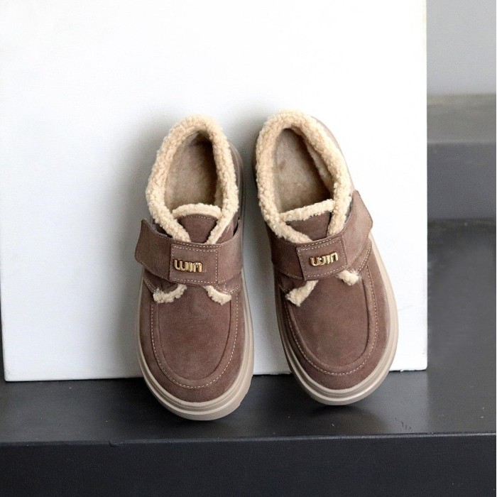 Кросівки/автоледі жіночі натуральна замша колір-беж зима на 35.5р.