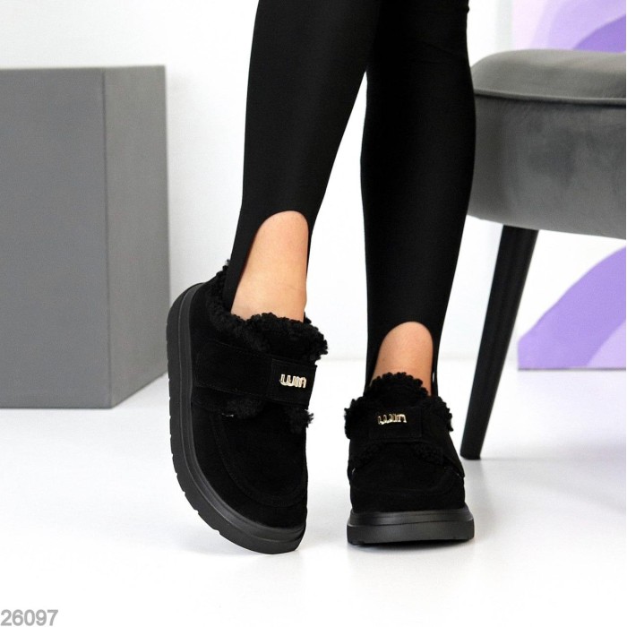 Кросівки/автоледі жіночі натуральна замша колір-чорний зима на 36р.