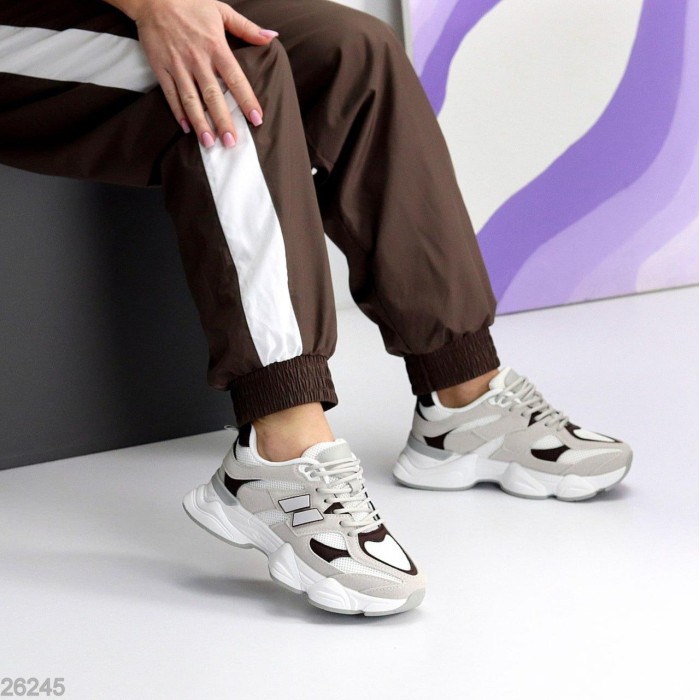 Кросівки жіночі натуральна-шкіра/натуральна-замша колір-сірий/білий на 35.5,37,39р