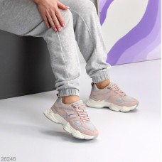 Кросівки жіночі натуральна-шкіра замша колір-пудра на 37,39р