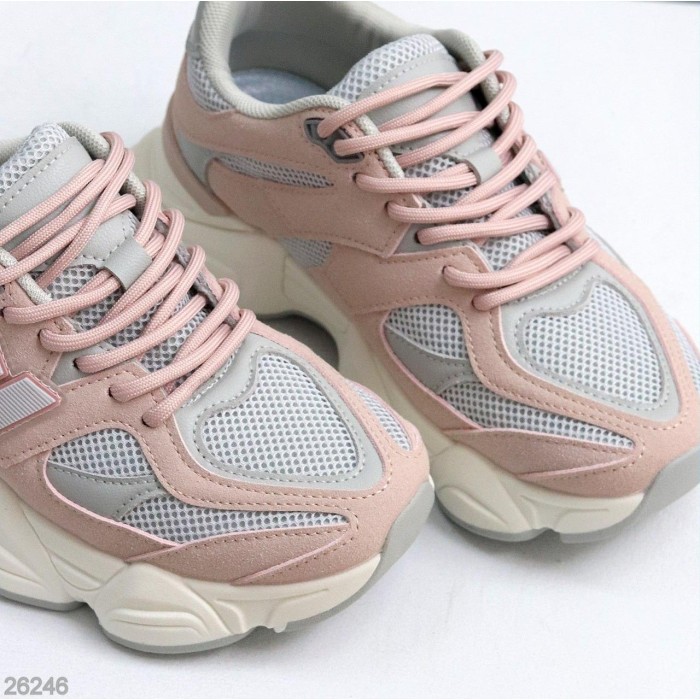 Кроссовки женские натуральная-кожа замша цвет-пудра на 37,39р