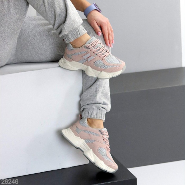 Кроссовки женские натуральная-кожа замша цвет-пудра на 37,39р