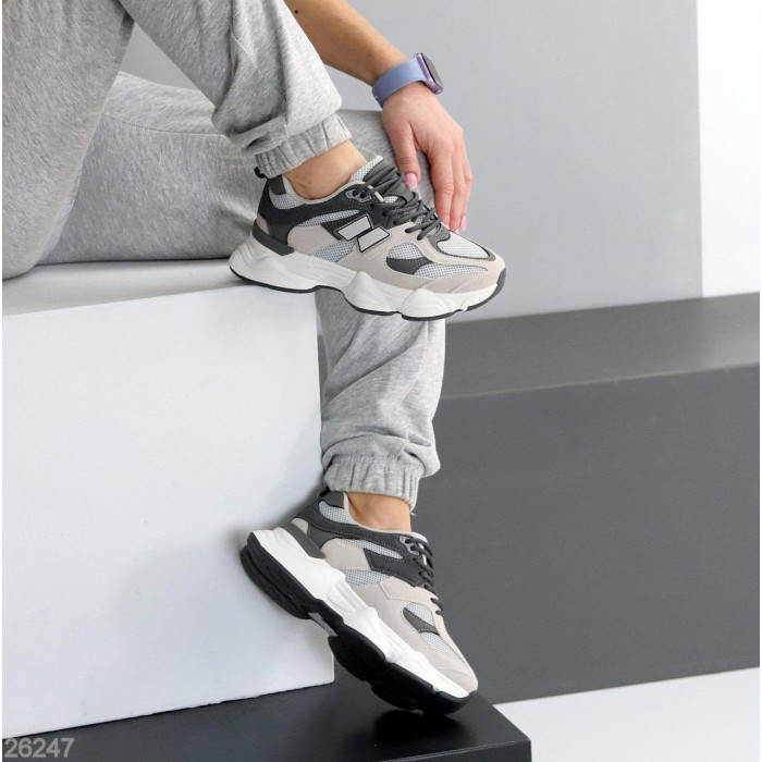 Кросівки жіночі натуральна шкіра/замша сірі на 35.5,36,37р