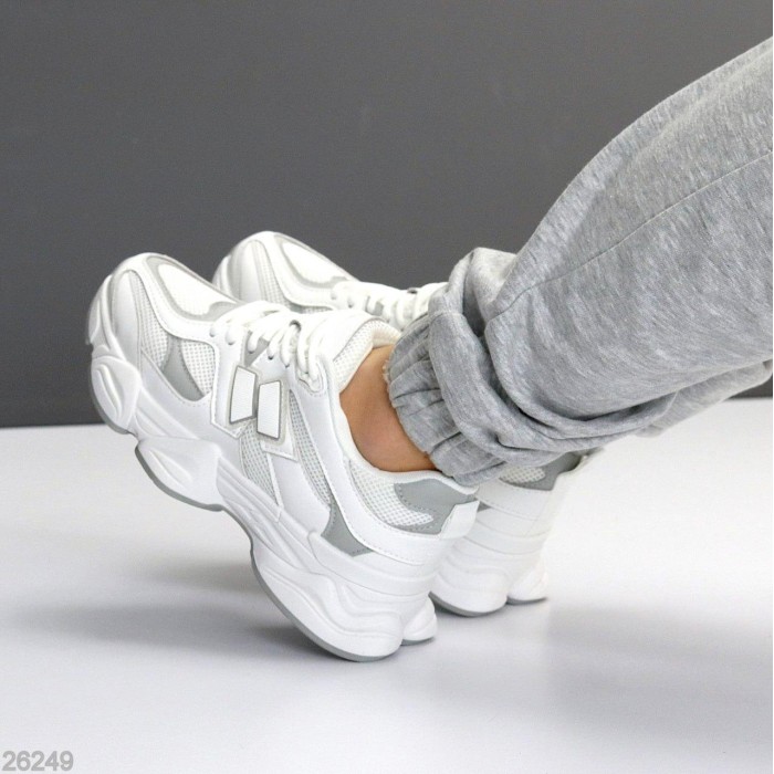 Кросівки жіночі натуральна шкіра/текстиль білі на 35.5,37,39,40,41р