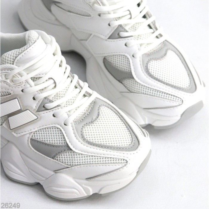 Кросівки жіночі натуральна шкіра/текстиль білі на 35.5,37,39,40,41р