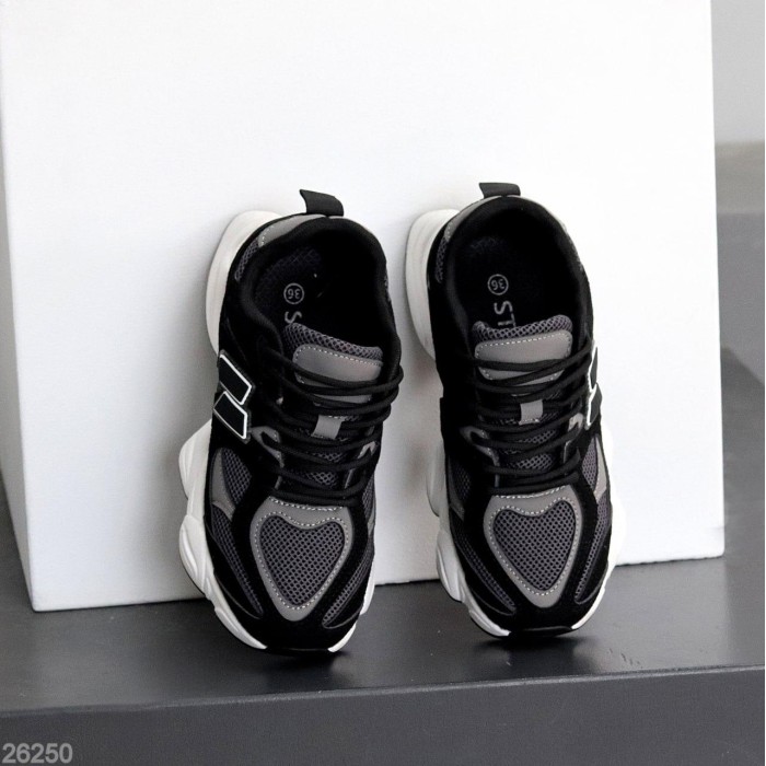 Кроссовки женские натуральная кожа/замша черные на 35.5,36,37,41р.