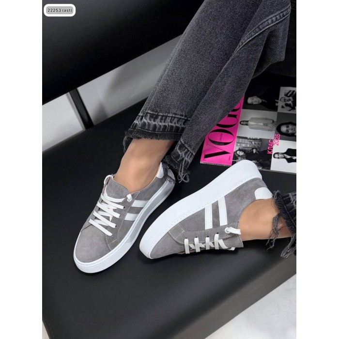 Кеди жіночі натуральна шкіра/замша колір: сірий/білі смужки 38,39,40р.