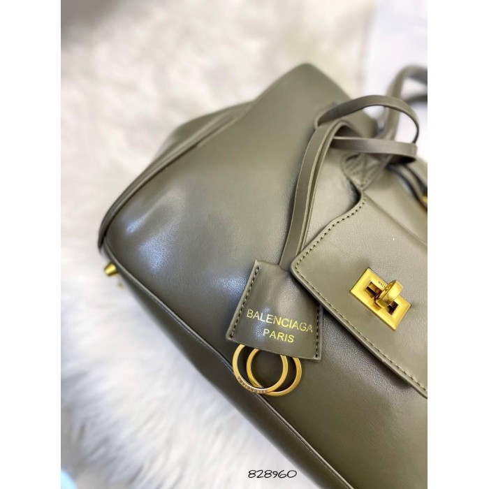 Сумка жіноча з натуральної шкіри колір: Хакі