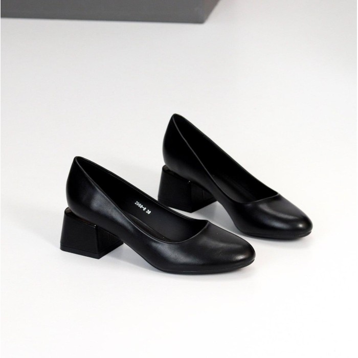 Туфлі жіночі еко-шкіра чорні 36,37,39,40р