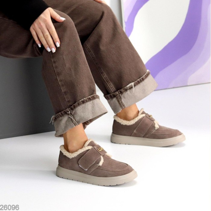 Кросівки/автоледі жіночі натуральна замша колір-беж зима на 35.5р.