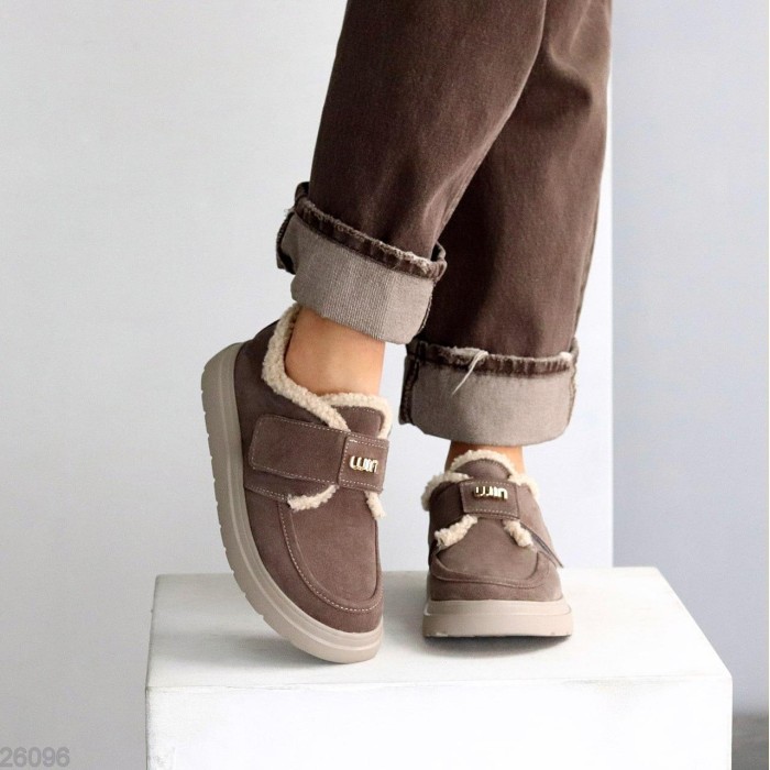 Кросівки/автоледі жіночі натуральна замша колір-беж зима на 35.5р.