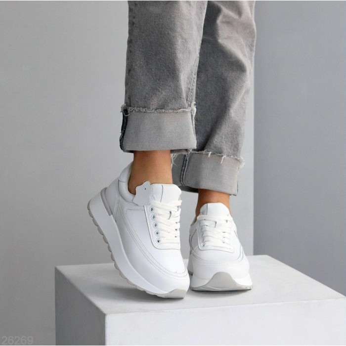 Кросівки жіночі натуральна шкіра білі на 35.5,36,37,39,41р.