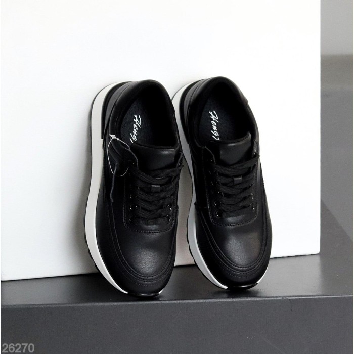 Кросівки жіночі натуральна шкіра чорні на 35.5,36,39р