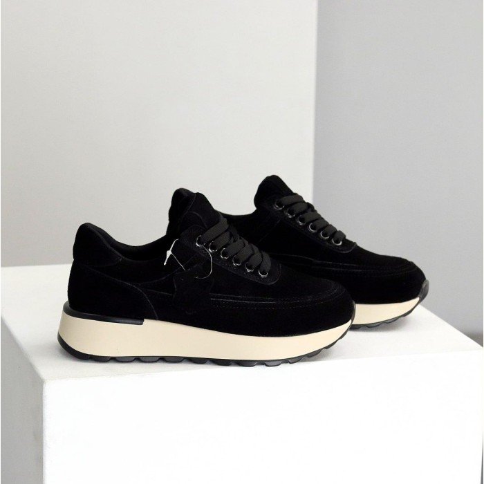 Кросівки жіночі натуральна замша чорні на 36,37,39р