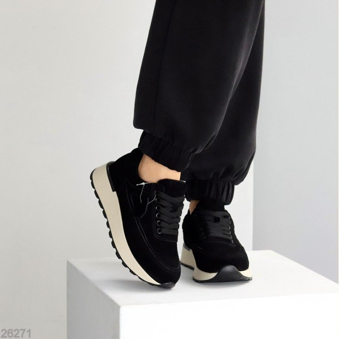 Кросівки жіночі натуральна замша чорні на 36,37,39р