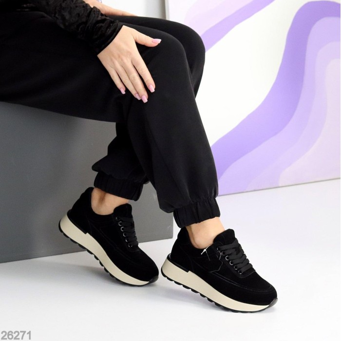 Кросівки жіночі натуральна замша чорні на 36,37,39р