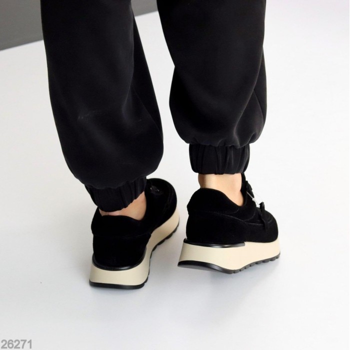 Кросівки жіночі натуральна замша чорні на 36,37,39р