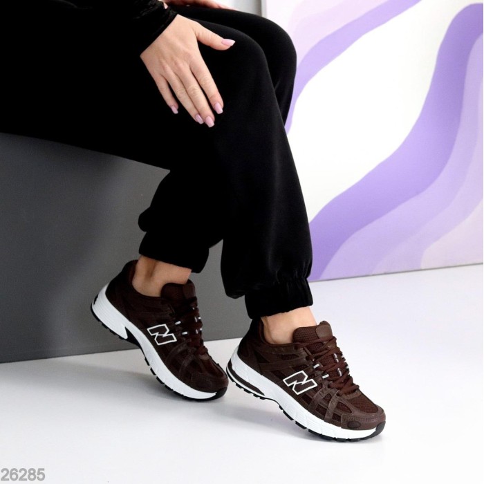 Кросівки жіночі еко-шкіра колір-шоколад на 35.5,37,38,39,40р.