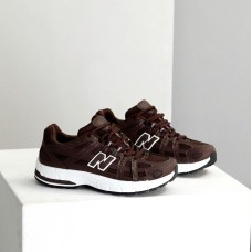 Кросівки жіночі еко-шкіра колір-шоколад на 35.5,37,38,39,40р.