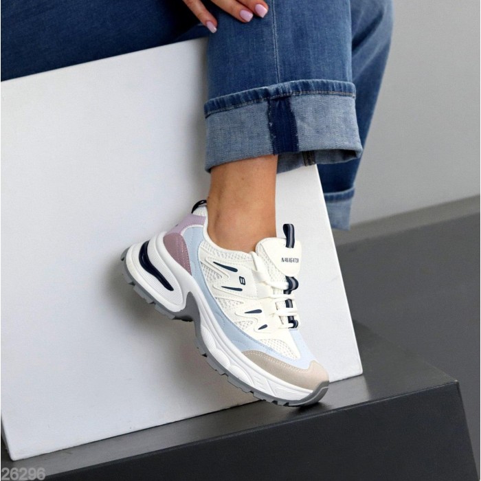 Кроссовки женские эко-кожа/эко-замша белые на 35.5,36,37,38р.