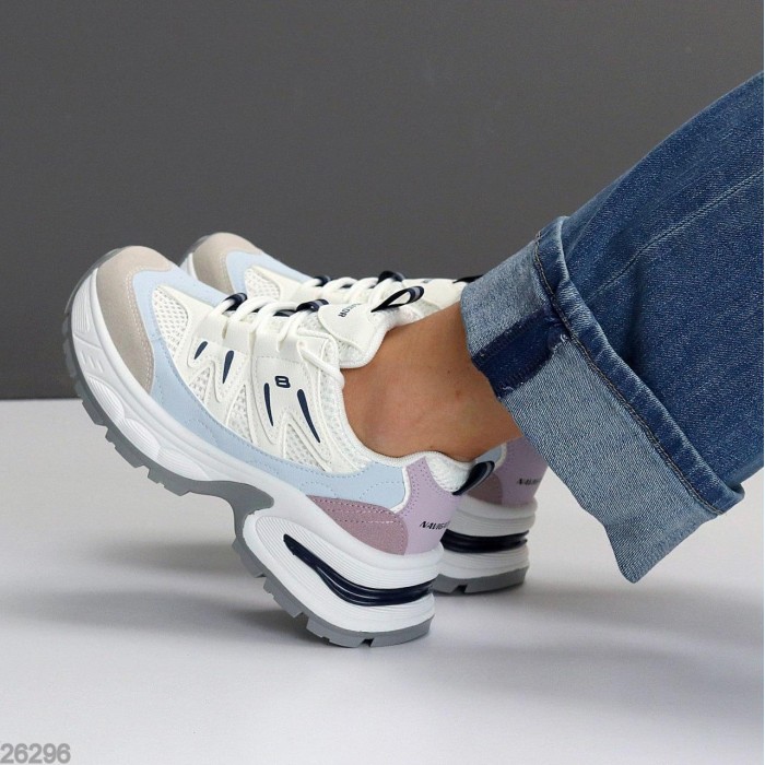 Кроссовки женские эко-кожа/эко-замша белые на 35.5,36,37,38р.