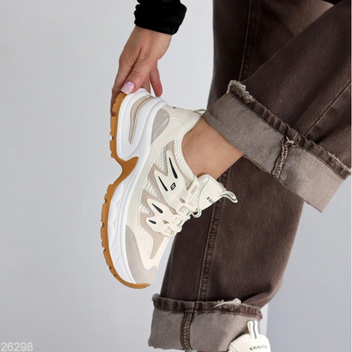 КросІвки жіночі еко-шкіра/еко-замша колір-беж на 35.5,36,37,38,39,40р.