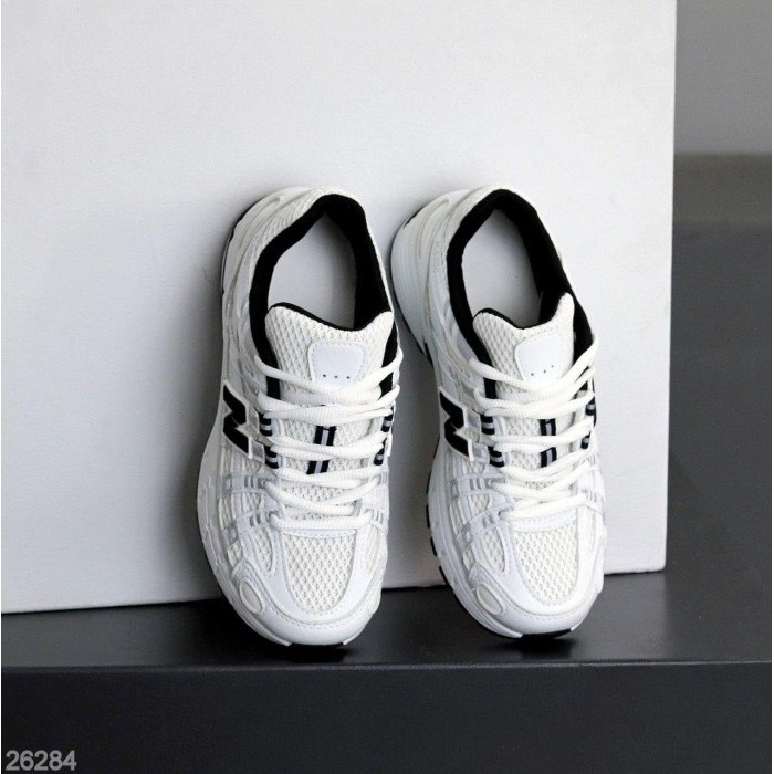 Кросівки жіночі еко-шкіра колір-білий на 35.5,37,39р