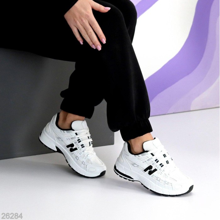 Кросівки жіночі еко-шкіра колір-білий на 35.5,37,39р