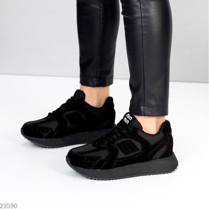 Кросівки жіночі натуральна замша чорні 36,38,39р