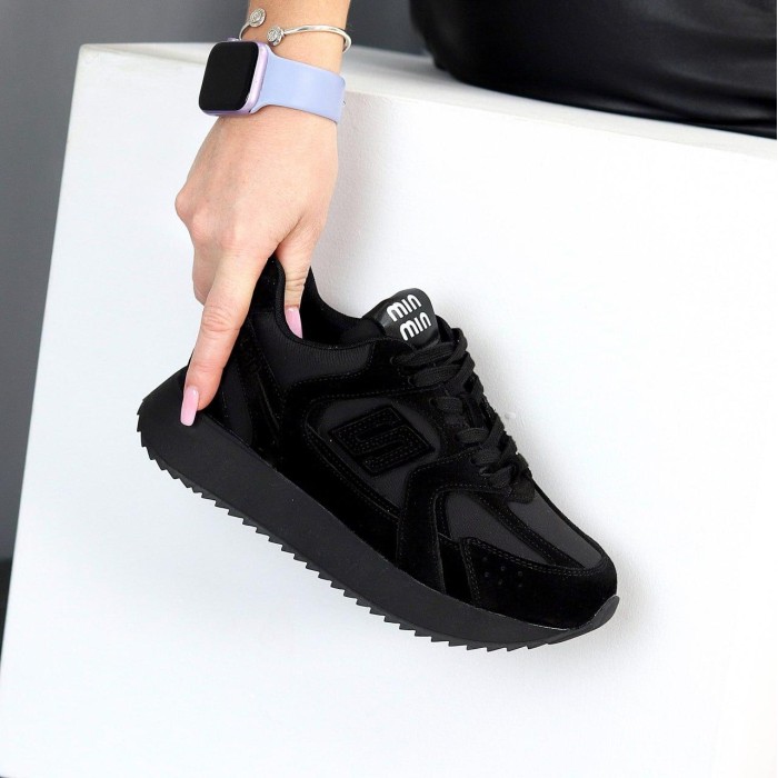 Кросівки жіночі натуральна замша чорні 36,38,39р