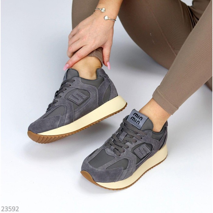 Кросівки жіночі натуральна замша сірі 36,37,38,39р