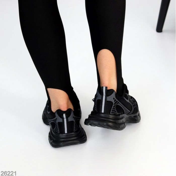 Кросівки жіночі натуральна замша чорні на 37,38р