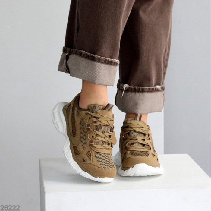 Кросівки жіночі натуральна замша колір беж на 35.5,36,37,38,40р