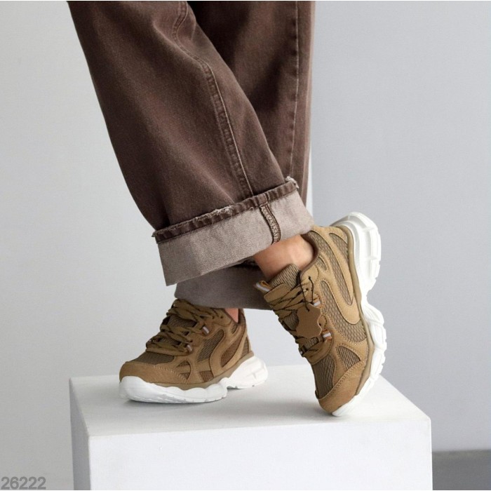 Кросівки жіночі натуральна замша колір беж на 35.5,36,37,38,40р