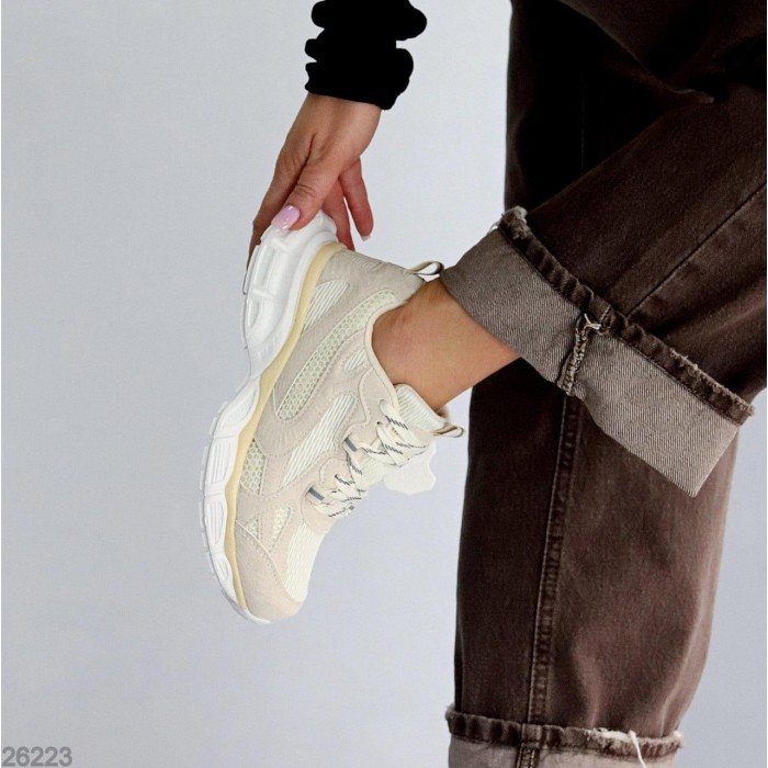 Кросівки жіночі натуральна замша колір-беж на 35.5,36,37,38,40р.