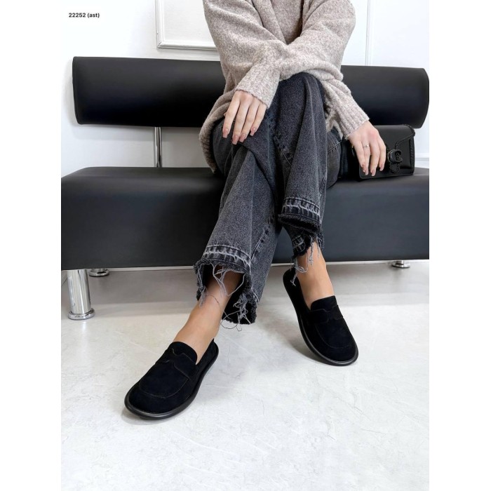 Туфлі/Лофери жіночі натуральна замша колір: Чорний 36,38,41р